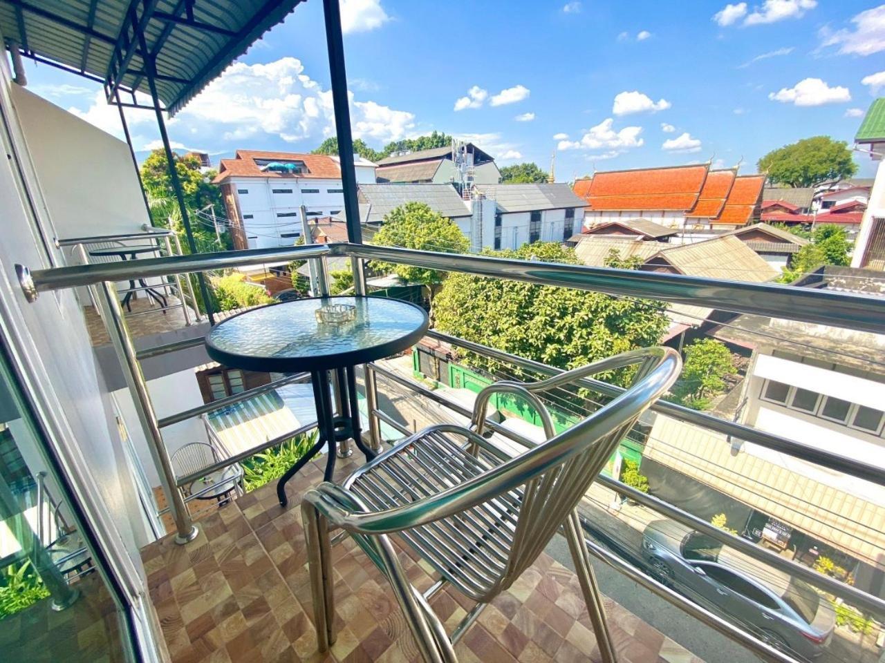 Chinda Boutique Hotel Чиангмай Экстерьер фото
